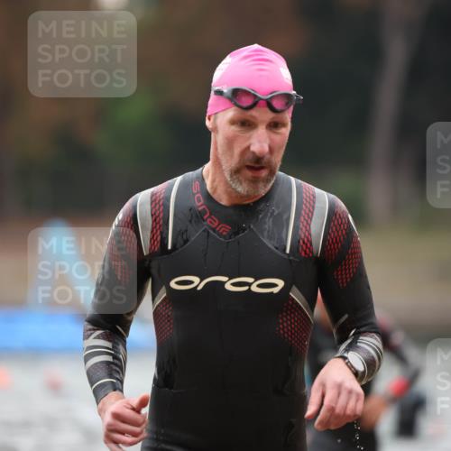 14.09.2025 - Stadtparktriathlon Michael Strokosch http://msf.ph/oto/8864635 14.09.2025 08:53:17 Schwimmen 317, 378, 476 meine-sportfotos.de