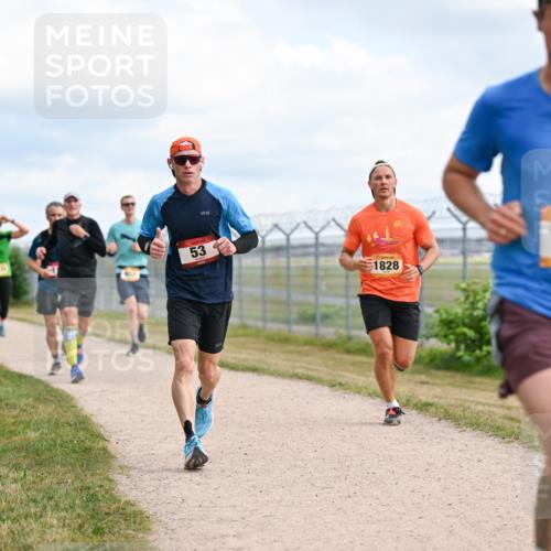 14.09.2025 - Airport Race Dr. Thomas Lammeyer http://msf.ph/oto/8864644 14.09.2025 12:04:47 Laufen 53, 1828, 1869 meine-sportfotos.de