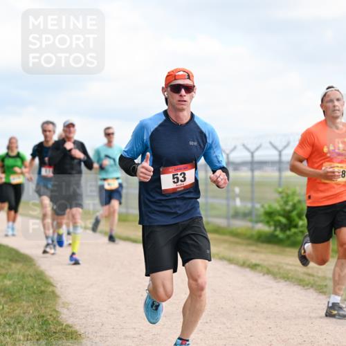 14.09.2025 - Airport Race Dr. Thomas Lammeyer http://msf.ph/oto/8864663 14.09.2025 12:04:48 Laufen 53, 8 meine-sportfotos.de