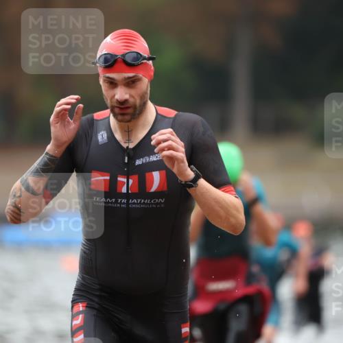 14.09.2025 - Stadtparktriathlon Michael Strokosch http://msf.ph/oto/8864668 14.09.2025 08:53:29 Schwimmen 346, 356, 357, 476, 480 meine-sportfotos.de