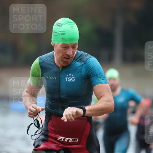 14.09.2025 - Stadtparktriathlon Michael Strokosch http://msf.ph/oto/8864674 14.09.2025 08:53:31 Schwimmen 346, 356, 357, 476, 480 meine-sportfotos.de