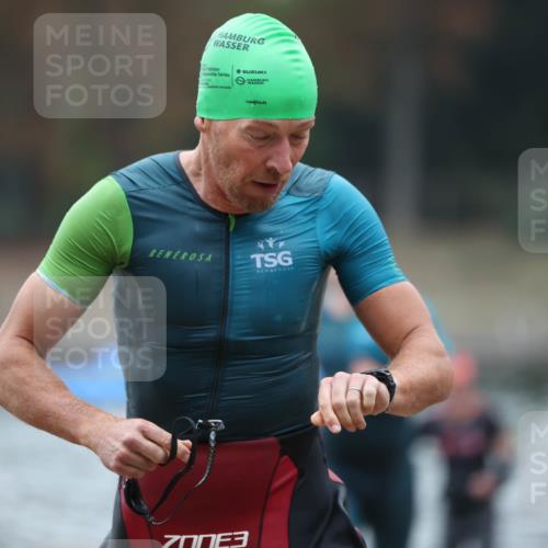 14.09.2025 - Stadtparktriathlon Michael Strokosch http://msf.ph/oto/8864677 14.09.2025 08:53:32 Schwimmen 346, 356, 357, 476, 480 meine-sportfotos.de