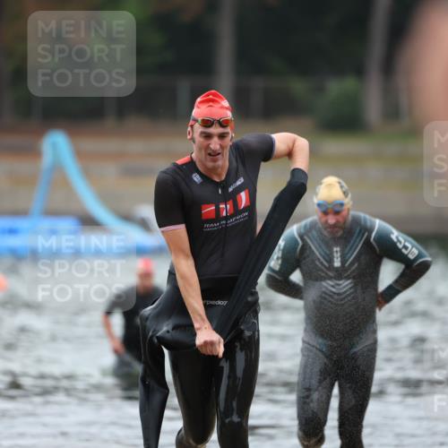 14.09.2025 - Stadtparktriathlon Michael Strokosch http://msf.ph/oto/8864693 14.09.2025 08:53:36 Schwimmen 312, 346, 356, 480 meine-sportfotos.de