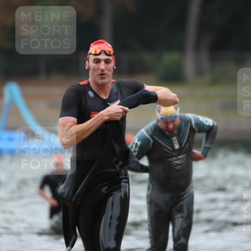 14.09.2025 - Stadtparktriathlon Michael Strokosch http://msf.ph/oto/8864697 14.09.2025 08:53:37 Schwimmen 312, 346, 356, 480 meine-sportfotos.de