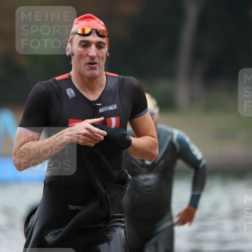 14.09.2025 - Stadtparktriathlon Michael Strokosch http://msf.ph/oto/8864704 14.09.2025 08:53:38 Schwimmen 312, 346, 480 meine-sportfotos.de