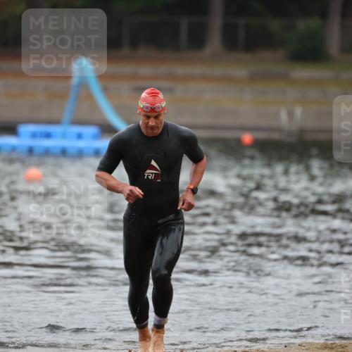 14.09.2025 - Stadtparktriathlon Michael Strokosch http://msf.ph/oto/8864714 14.09.2025 08:53:43 Schwimmen 312, 346 meine-sportfotos.de