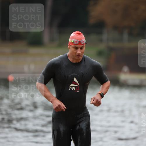 14.09.2025 - Stadtparktriathlon Michael Strokosch http://msf.ph/oto/8864726 14.09.2025 08:53:46 Schwimmen 312 meine-sportfotos.de