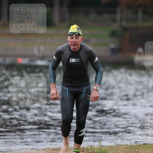 14.09.2025 - Stadtparktriathlon Michael Strokosch http://msf.ph/oto/8864750 14.09.2025 08:54:25 Schwimmen 302 meine-sportfotos.de