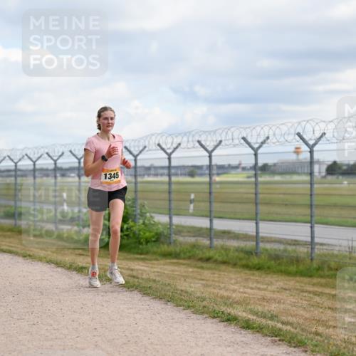 14.09.2025 - Airport Race Dr. Thomas Lammeyer http://msf.ph/oto/8864771 14.09.2025 12:04:56 Laufen 794, 1345 meine-sportfotos.de
