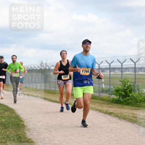 14.09.2025 - Airport Race Dr. Thomas Lammeyer http://msf.ph/oto/8864796 14.09.2025 12:04:59 Laufen 568, 1794 meine-sportfotos.de