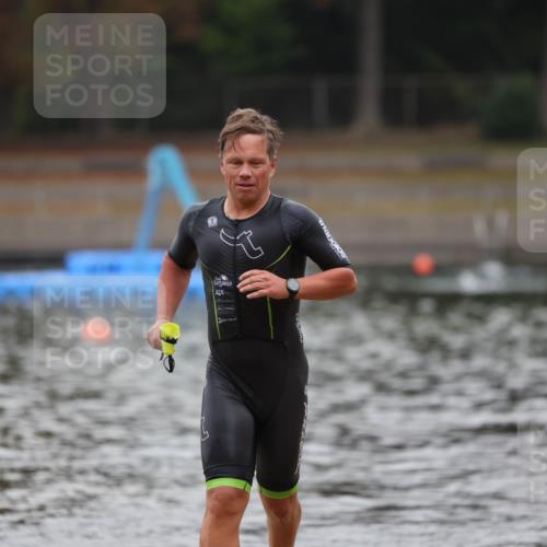 14.09.2025 - Stadtparktriathlon Michael Strokosch http://msf.ph/oto/8864829 14.09.2025 08:58:27 Schwimmen 311 meine-sportfotos.de