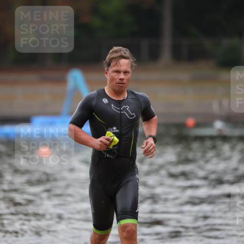 14.09.2025 - Stadtparktriathlon Michael Strokosch http://msf.ph/oto/8864832 14.09.2025 08:58:27 Schwimmen 311 meine-sportfotos.de