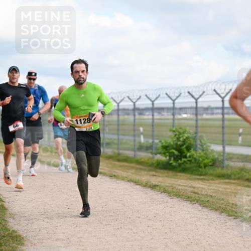 14.09.2025 - Airport Race Dr. Thomas Lammeyer http://msf.ph/oto/8864851 14.09.2025 12:05:02 Laufen 66, 1128, 1128, 568 meine-sportfotos.de