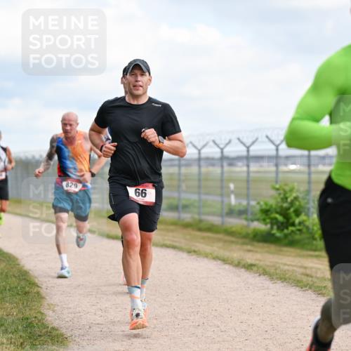 14.09.2025 - Airport Race Dr. Thomas Lammeyer http://msf.ph/oto/8864870 14.09.2025 12:05:03 Laufen 829, 66, 1128, 411 meine-sportfotos.de