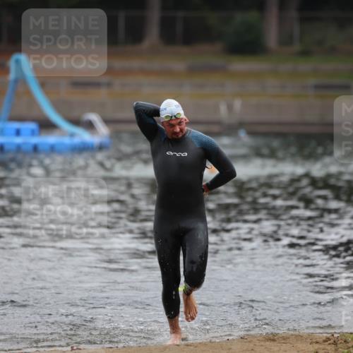 14.09.2025 - Stadtparktriathlon Michael Strokosch http://msf.ph/oto/8864913 14.09.2025 08:59:42 Schwimmen 414 meine-sportfotos.de