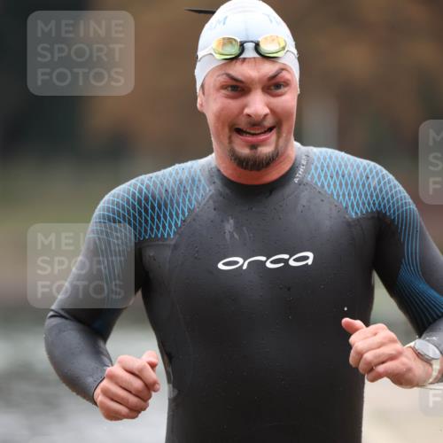 14.09.2025 - Stadtparktriathlon Michael Strokosch http://msf.ph/oto/8864935 14.09.2025 08:59:46 Schwimmen 414 meine-sportfotos.de