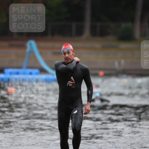 14.09.2025 - Stadtparktriathlon Michael Strokosch http://msf.ph/oto/8864993 14.09.2025 09:00:20 Schwimmen 416 meine-sportfotos.de