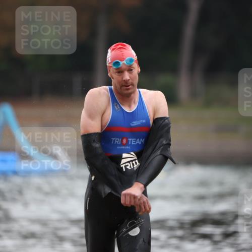 14.09.2025 - Stadtparktriathlon Michael Strokosch http://msf.ph/oto/8865007 14.09.2025 09:00:23 Schwimmen 416 meine-sportfotos.de
