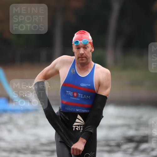 14.09.2025 - Stadtparktriathlon Michael Strokosch http://msf.ph/oto/8865010 14.09.2025 09:00:23 Schwimmen 416 meine-sportfotos.de