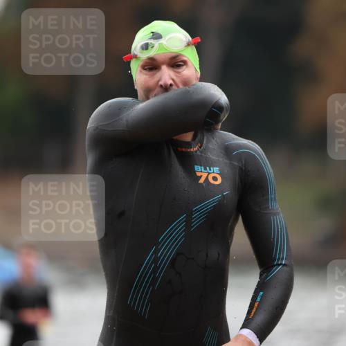 14.09.2025 - Stadtparktriathlon Michael Strokosch http://msf.ph/oto/8865069 14.09.2025 09:01:00 Schwimmen 394, 408 meine-sportfotos.de