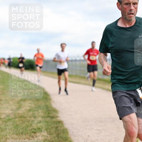 14.09.2025 - Airport Race Dr. Thomas Lammeyer http://msf.ph/oto/8865088 14.09.2025 12:05:24 Laufen 113 meine-sportfotos.de