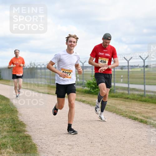 14.09.2025 - Airport Race Dr. Thomas Lammeyer http://msf.ph/oto/8865113 14.09.2025 12:05:26 Laufen 027, 3, 456 meine-sportfotos.de