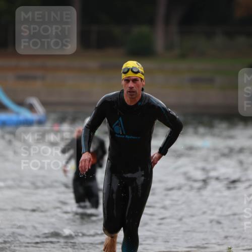 14.09.2025 - Stadtparktriathlon Michael Strokosch http://msf.ph/oto/8865139 14.09.2025 09:01:21 Schwimmen 386, 403, 412, 436 meine-sportfotos.de