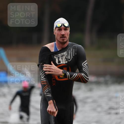 14.09.2025 - Stadtparktriathlon Michael Strokosch http://msf.ph/oto/8865175 14.09.2025 09:01:28 Schwimmen 386, 402, 404, 412, 422 meine-sportfotos.de