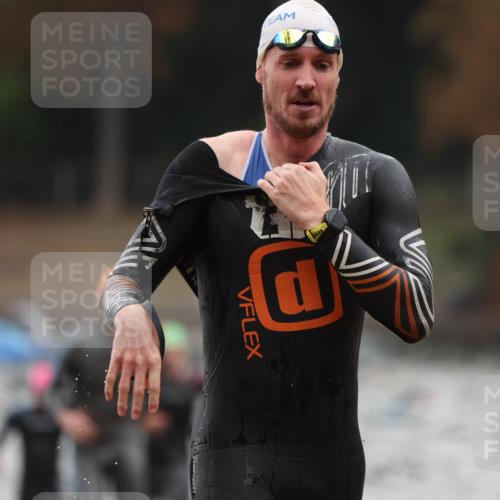 14.09.2025 - Stadtparktriathlon Michael Strokosch http://msf.ph/oto/8865180 14.09.2025 09:01:29 Schwimmen 386, 402, 404, 412, 422 meine-sportfotos.de