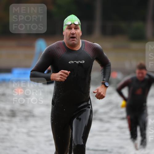 14.09.2025 - Stadtparktriathlon Michael Strokosch http://msf.ph/oto/8865193 14.09.2025 09:01:35 Schwimmen 386, 402, 404, 422 meine-sportfotos.de