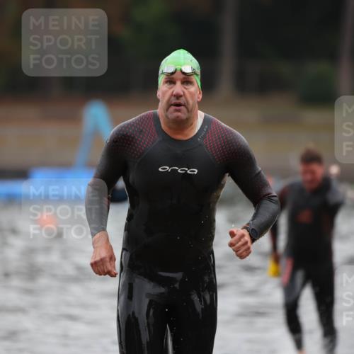 14.09.2025 - Stadtparktriathlon Michael Strokosch http://msf.ph/oto/8865195 14.09.2025 09:01:35 Schwimmen 386, 402, 404, 422 meine-sportfotos.de