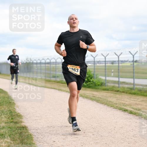 14.09.2025 - Airport Race Dr. Thomas Lammeyer http://msf.ph/oto/8865197 14.09.2025 12:05:32 Laufen 263, 426 meine-sportfotos.de