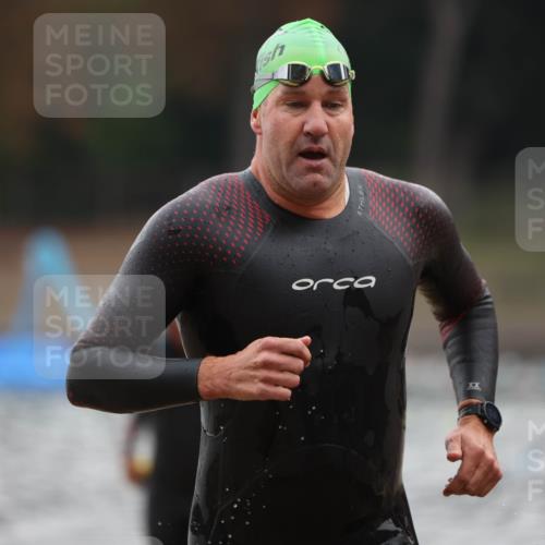 14.09.2025 - Stadtparktriathlon Michael Strokosch http://msf.ph/oto/8865203 14.09.2025 09:01:36 Schwimmen 386, 402, 404, 422 meine-sportfotos.de