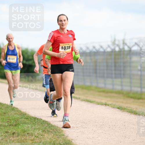 14.09.2025 - Airport Race Dr. Thomas Lammeyer http://msf.ph/oto/8865206 14.09.2025 12:05:38 Laufen 4105, 1035 meine-sportfotos.de