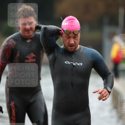 14.09.2025 - Stadtparktriathlon Michael Strokosch http://msf.ph/oto/8865207 14.09.2025 09:01:40 Schwimmen 402, 404, 422 meine-sportfotos.de