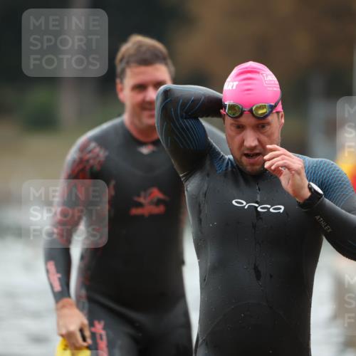 14.09.2025 - Stadtparktriathlon Michael Strokosch http://msf.ph/oto/8865208 14.09.2025 09:01:40 Schwimmen 402, 404, 422 meine-sportfotos.de