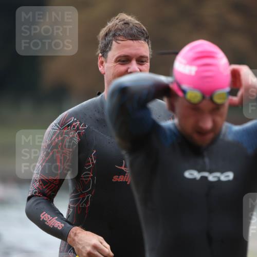14.09.2025 - Stadtparktriathlon Michael Strokosch http://msf.ph/oto/8865210 14.09.2025 09:01:41 Schwimmen 404, 422 meine-sportfotos.de