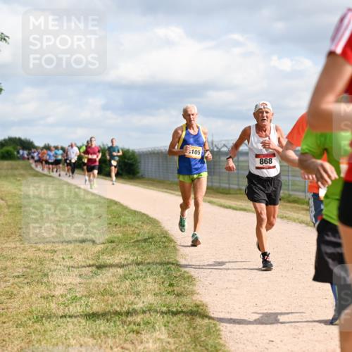 14.09.2025 - Airport Race Dr. Thomas Lammeyer http://msf.ph/oto/8865292 14.09.2025 12:05:42 Laufen 105, 868 meine-sportfotos.de