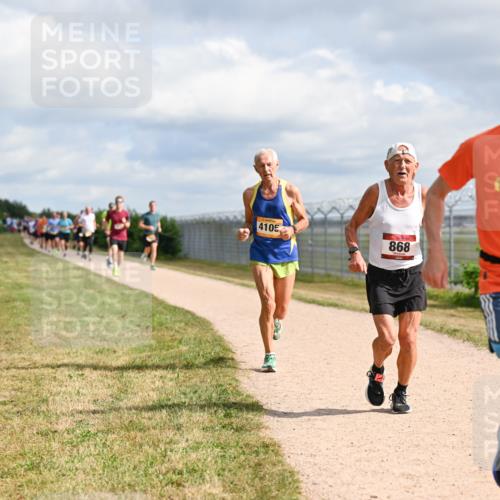 14.09.2025 - Airport Race Dr. Thomas Lammeyer http://msf.ph/oto/8865301 14.09.2025 12:05:42 Laufen 4105, 868, 353 meine-sportfotos.de