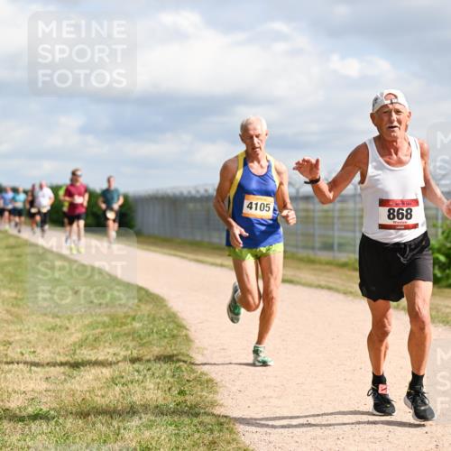 14.09.2025 - Airport Race Dr. Thomas Lammeyer http://msf.ph/oto/8865310 14.09.2025 12:05:43 Laufen 4105, 868, 35 meine-sportfotos.de