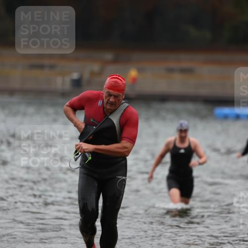 14.09.2025 - Stadtparktriathlon Michael Strokosch http://msf.ph/oto/8865331 14.09.2025 09:03:04 Schwimmen 382, 393, 400, 401, 410, 418, 425 meine-sportfotos.de