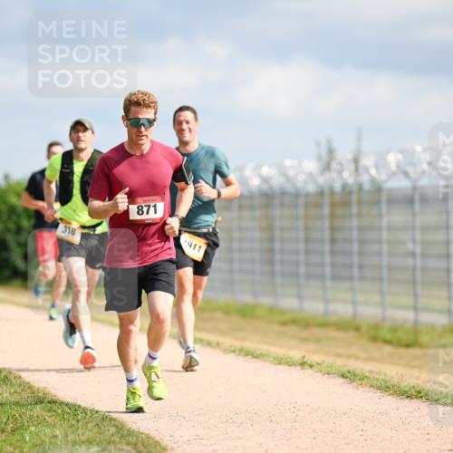 14.09.2025 - Airport Race Dr. Thomas Lammeyer http://msf.ph/oto/8865335 14.09.2025 12:05:46 Laufen 318, 871, 1911 meine-sportfotos.de
