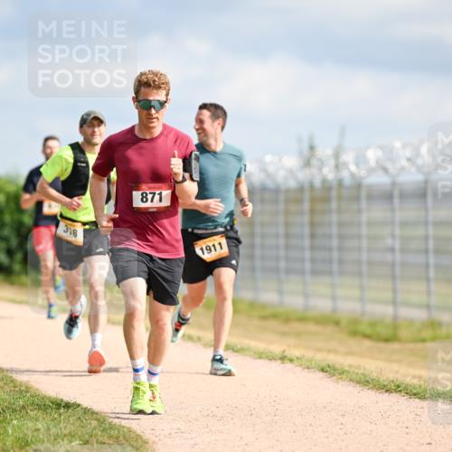 14.09.2025 - Airport Race Dr. Thomas Lammeyer http://msf.ph/oto/8865344 14.09.2025 12:05:47 Laufen 318, 871, 1911 meine-sportfotos.de