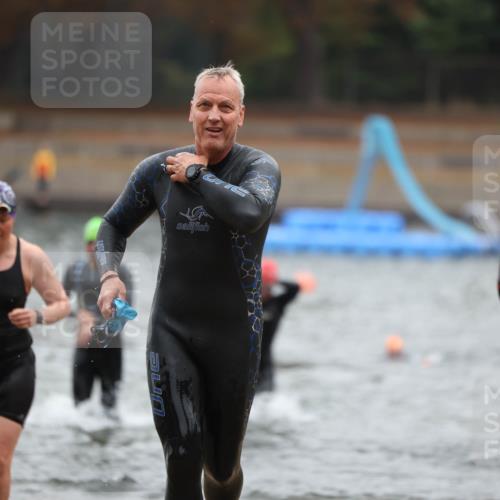 14.09.2025 - Stadtparktriathlon Michael Strokosch http://msf.ph/oto/8865346 14.09.2025 09:03:10 Schwimmen 382, 389, 392, 393, 400, 410, 418 meine-sportfotos.de