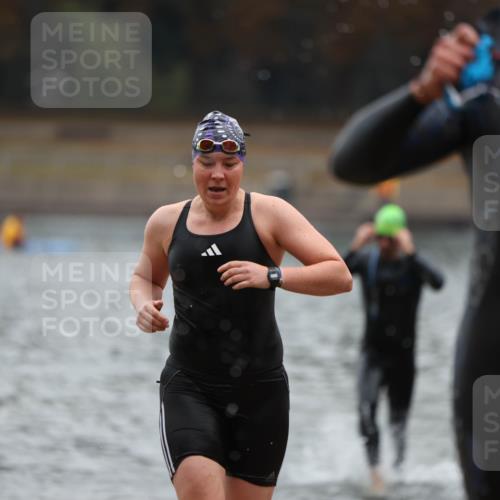14.09.2025 - Stadtparktriathlon Michael Strokosch http://msf.ph/oto/8865353 14.09.2025 09:03:13 Schwimmen 382, 389, 392, 400, 410, 418, 430, 437 meine-sportfotos.de