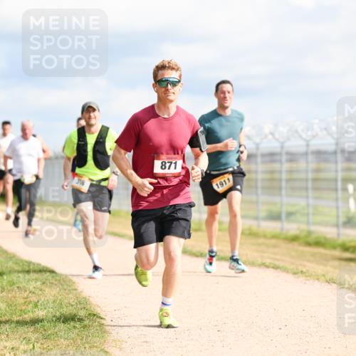 14.09.2025 - Airport Race Dr. Thomas Lammeyer http://msf.ph/oto/8865372 14.09.2025 12:05:49 Laufen 318, 871, 1911 meine-sportfotos.de