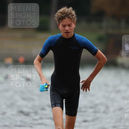 14.09.2025 - Stadtparktriathlon Michael Strokosch http://msf.ph/oto/8865386 14.09.2025 09:03:23 Schwimmen 387, 389, 430, 434, 437 meine-sportfotos.de