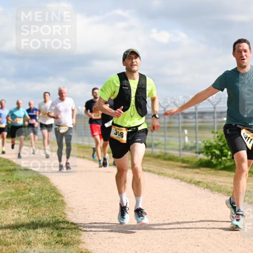 14.09.2025 - Airport Race Dr. Thomas Lammeyer http://msf.ph/oto/8865411 14.09.2025 12:05:51 Laufen 4501, 318, 1911 meine-sportfotos.de