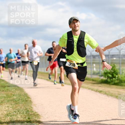 14.09.2025 - Airport Race Dr. Thomas Lammeyer http://msf.ph/oto/8865420 14.09.2025 12:05:52 Laufen 318, 1911 meine-sportfotos.de