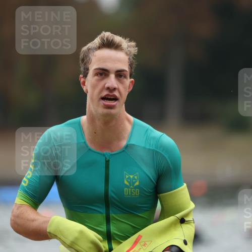 14.09.2025 - Stadtparktriathlon Michael Strokosch http://msf.ph/oto/8865424 14.09.2025 09:03:32 Schwimmen 381, 387, 434 meine-sportfotos.de